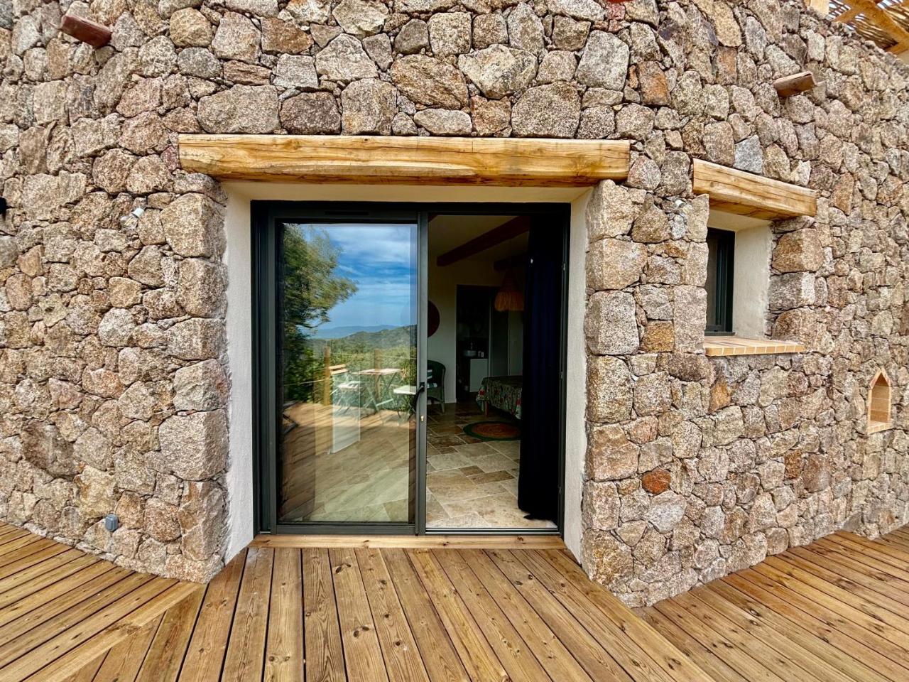 Neuf , Suite avec kitchenette dans bergerie moderne vue mer et montagne - 3