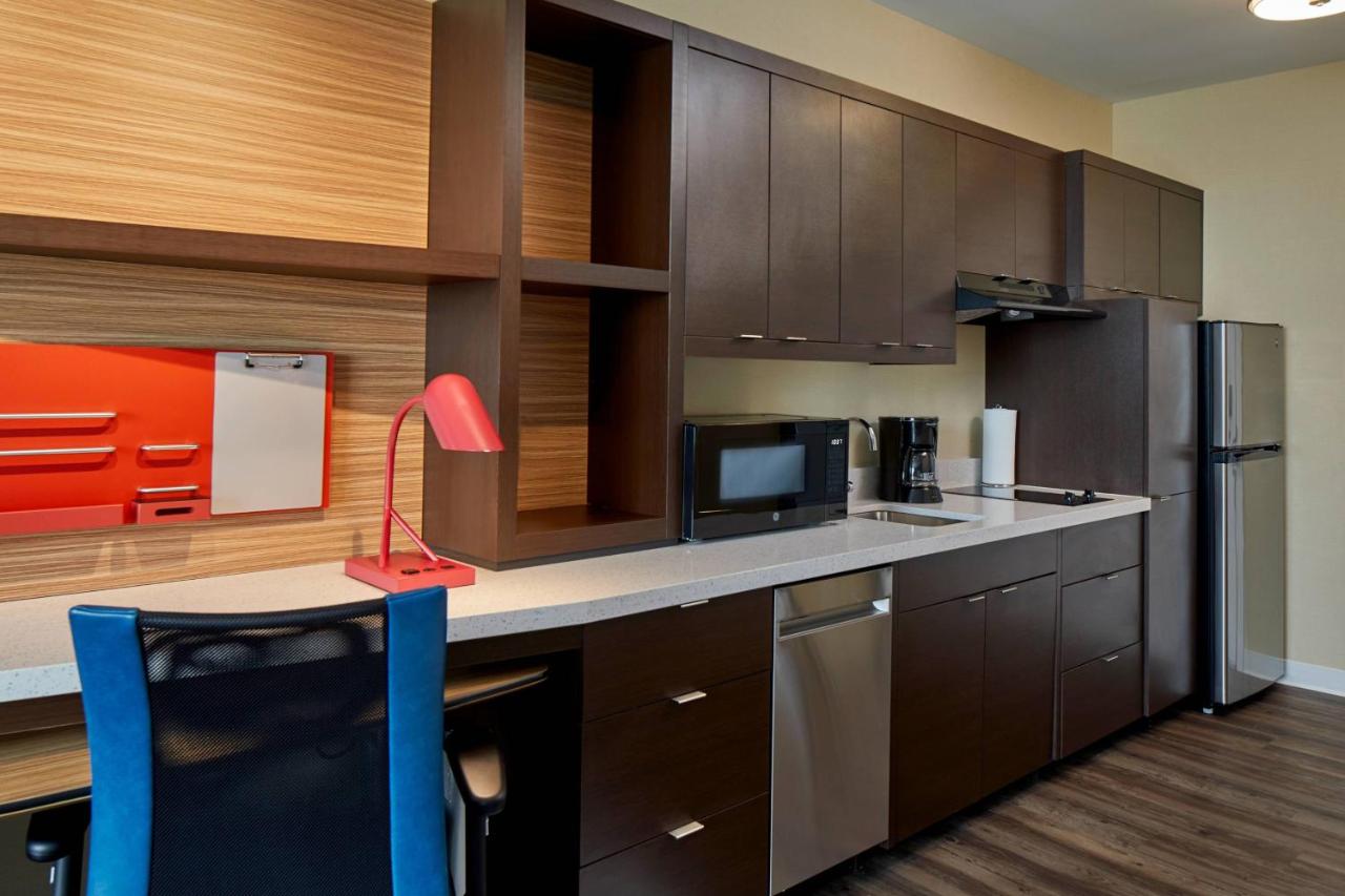TownePlace Suites by Marriott Columbus North - OSU photo 4