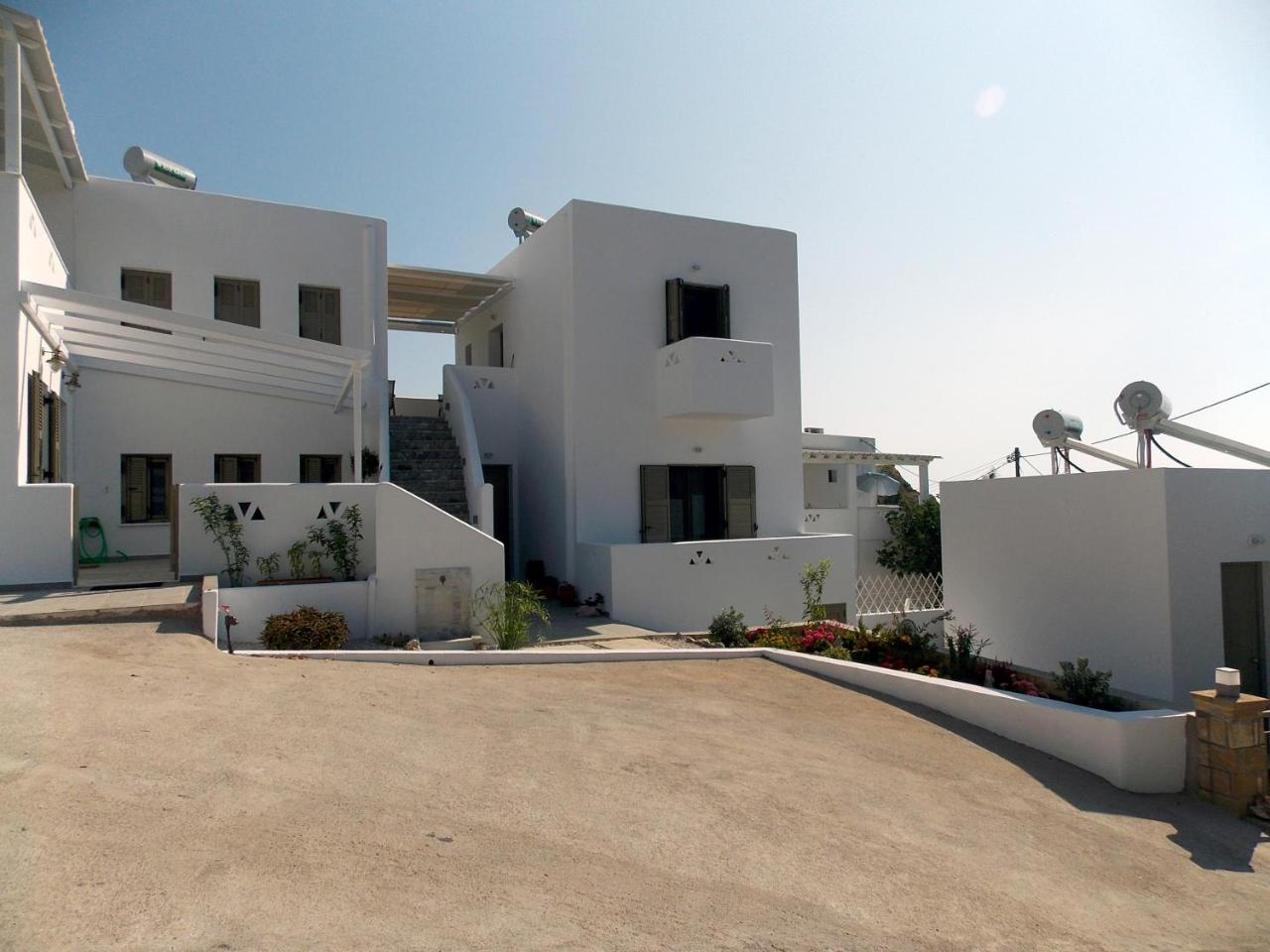Aspous Studios and Rooms - 2