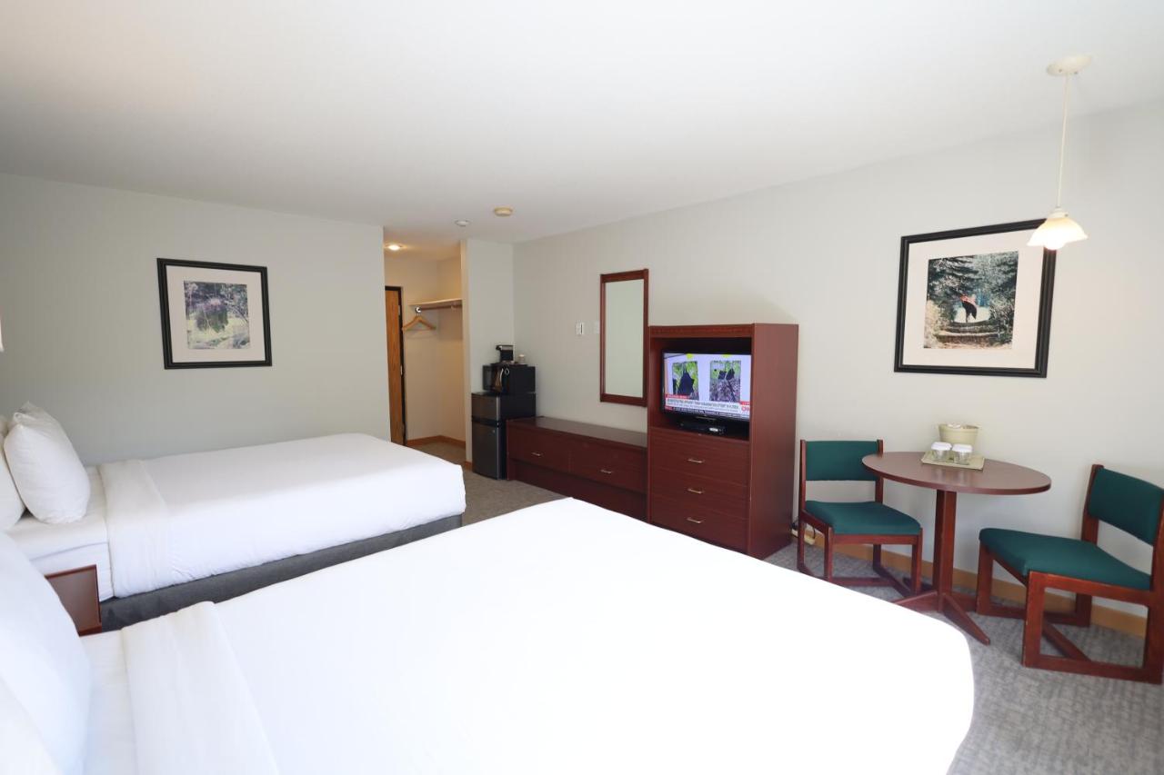 Glacier Mountain Lodge photo 4