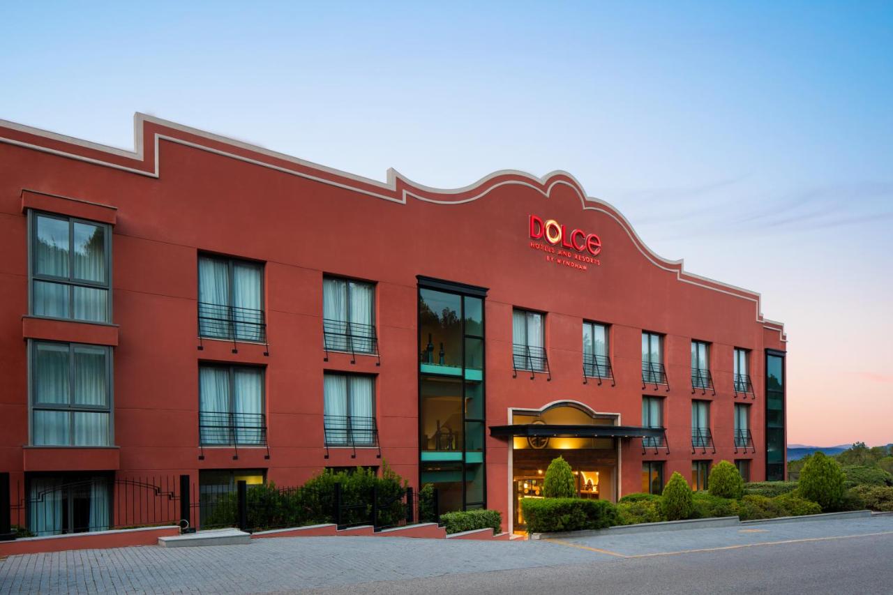 Dolce by Wyndham Barcelona Resort photo 2