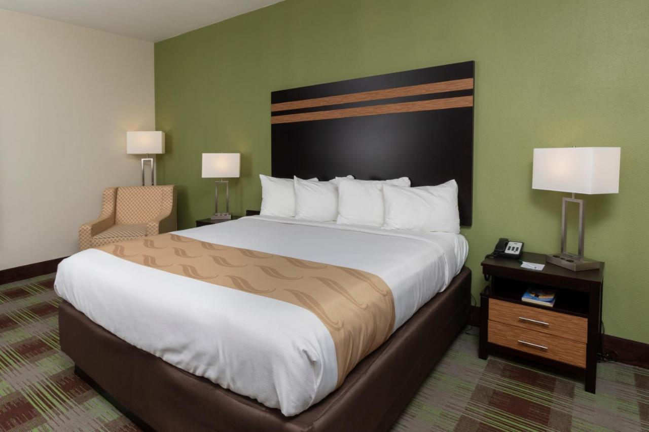 Quality Inn & Suites Mount Vernon photo 2