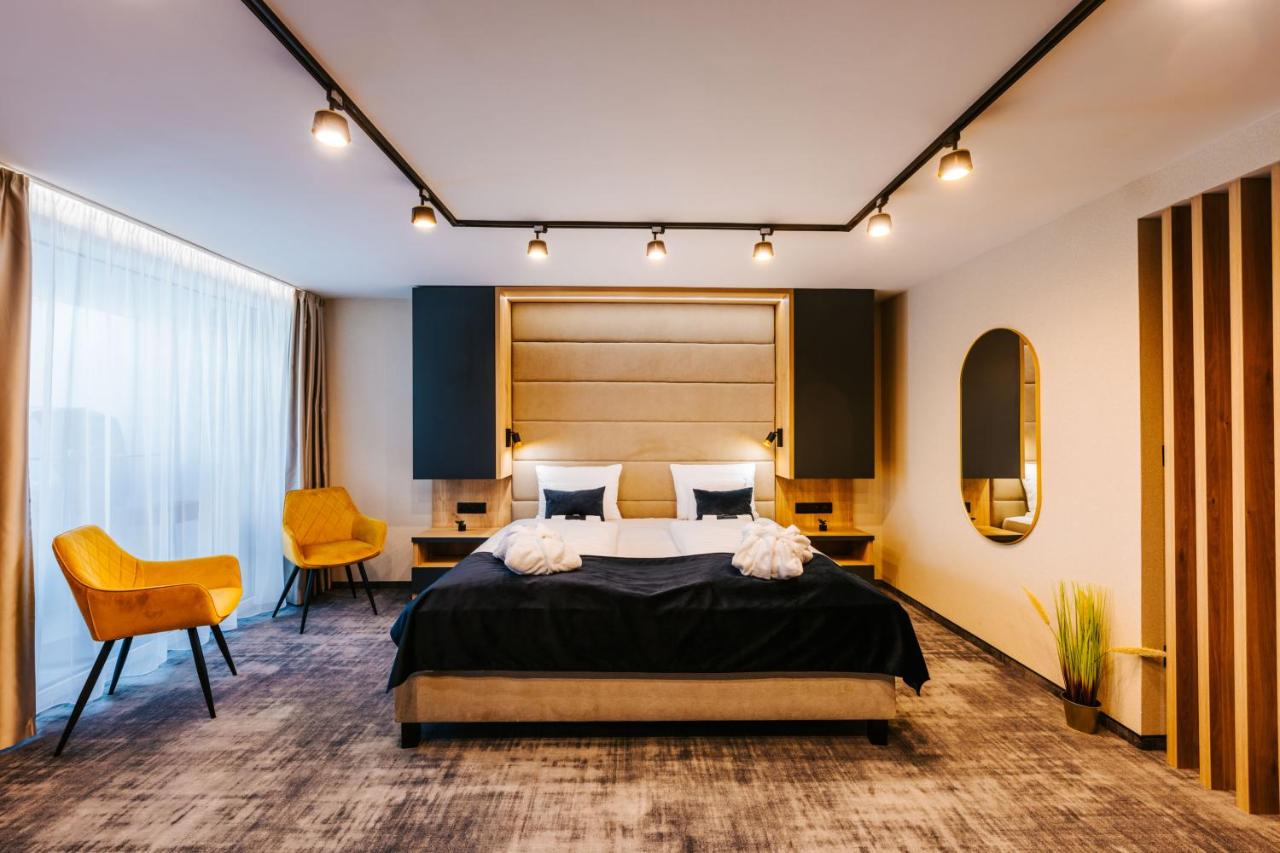Hotel Auris - 5