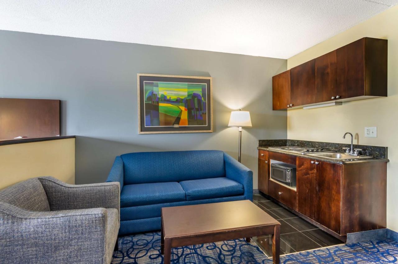 Photo - Best Western Plus Waynesboro