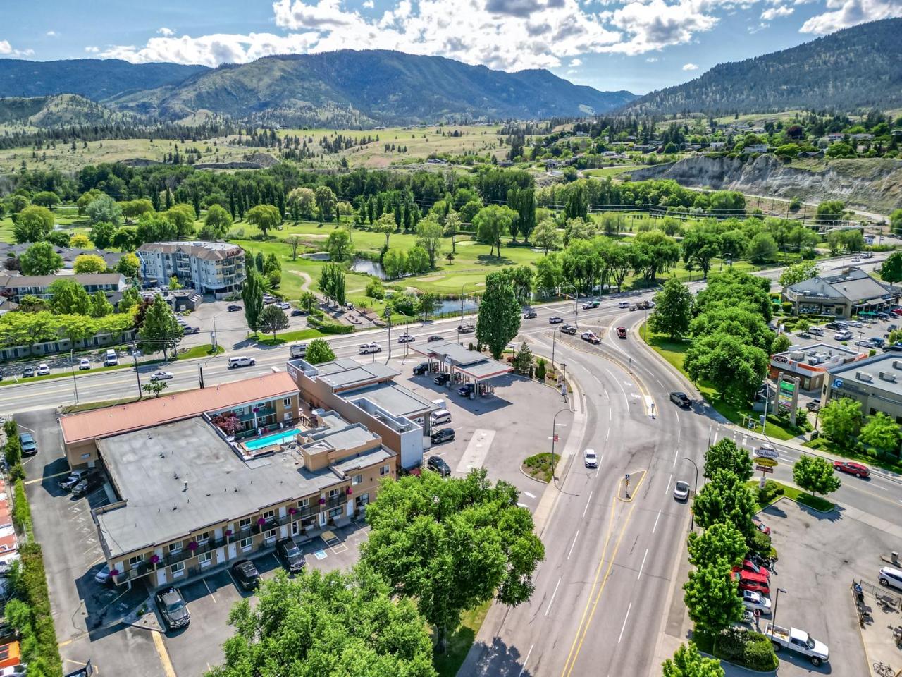 Sahara Courtyard Inn Penticton photo 2