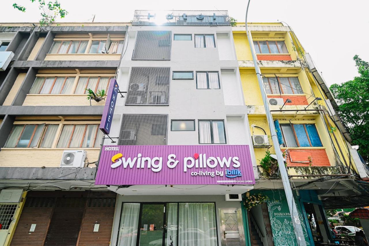 Foto - Swing & Pillows - KL Pekeliling