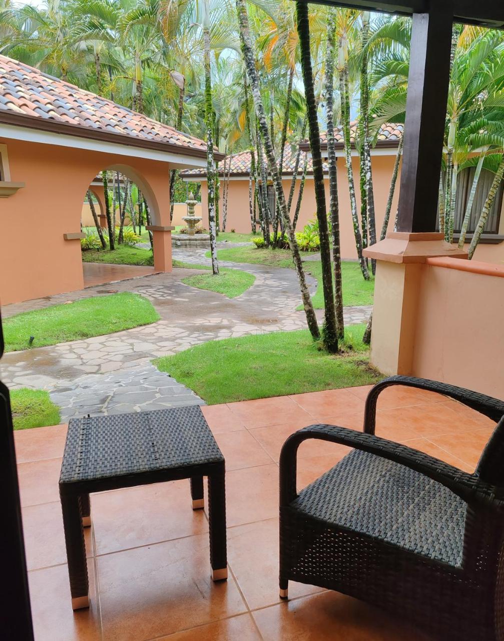 Marenaz Oceanfront Resort photo 3