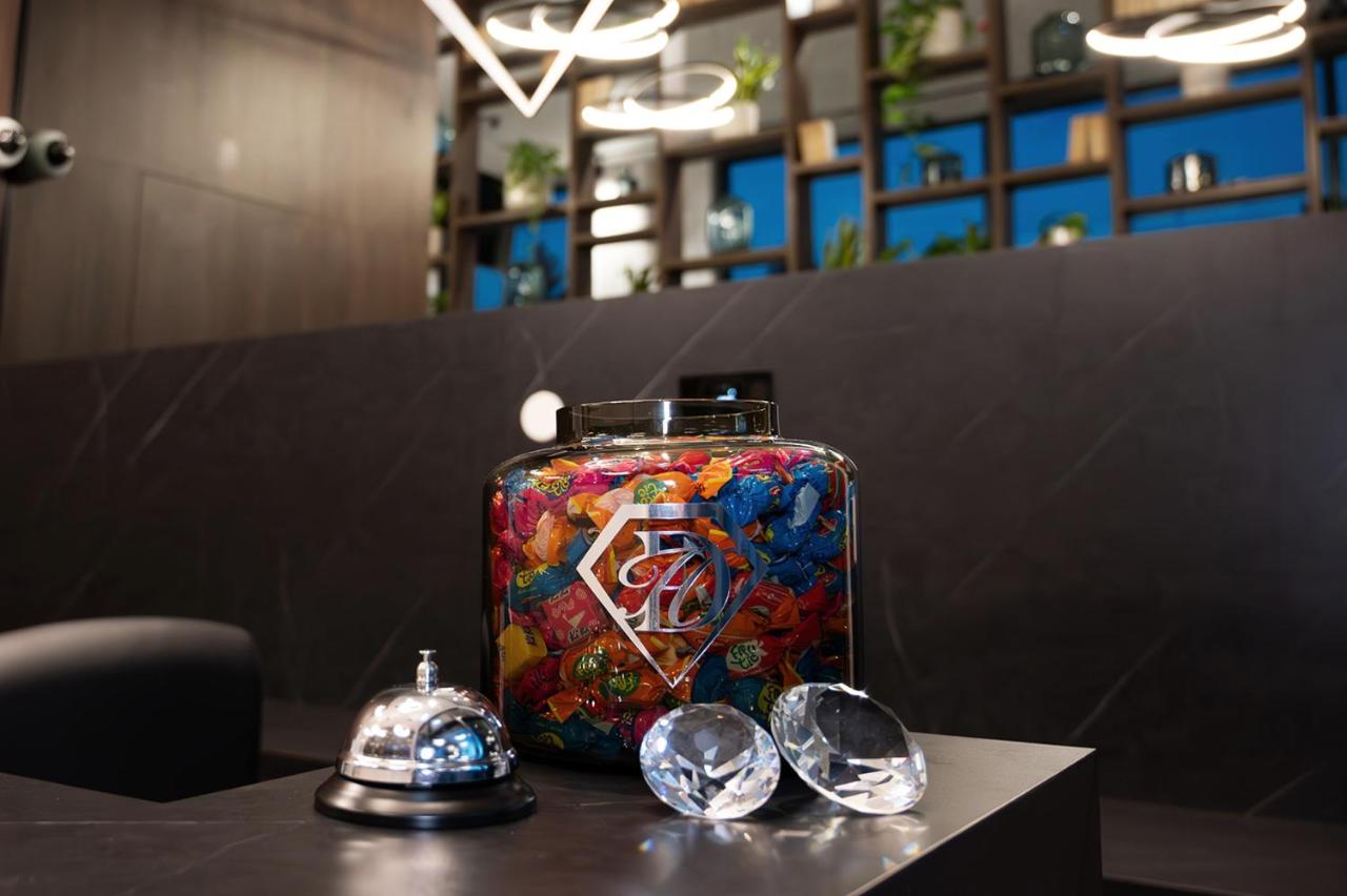 Diamond Hotel - 4