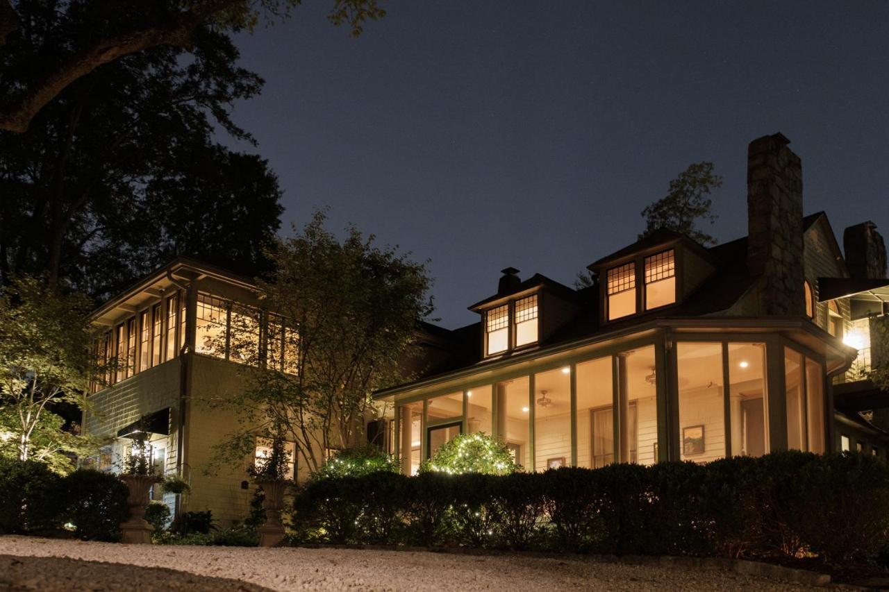 Stonehurst Place Bed & Breakfast - 2
