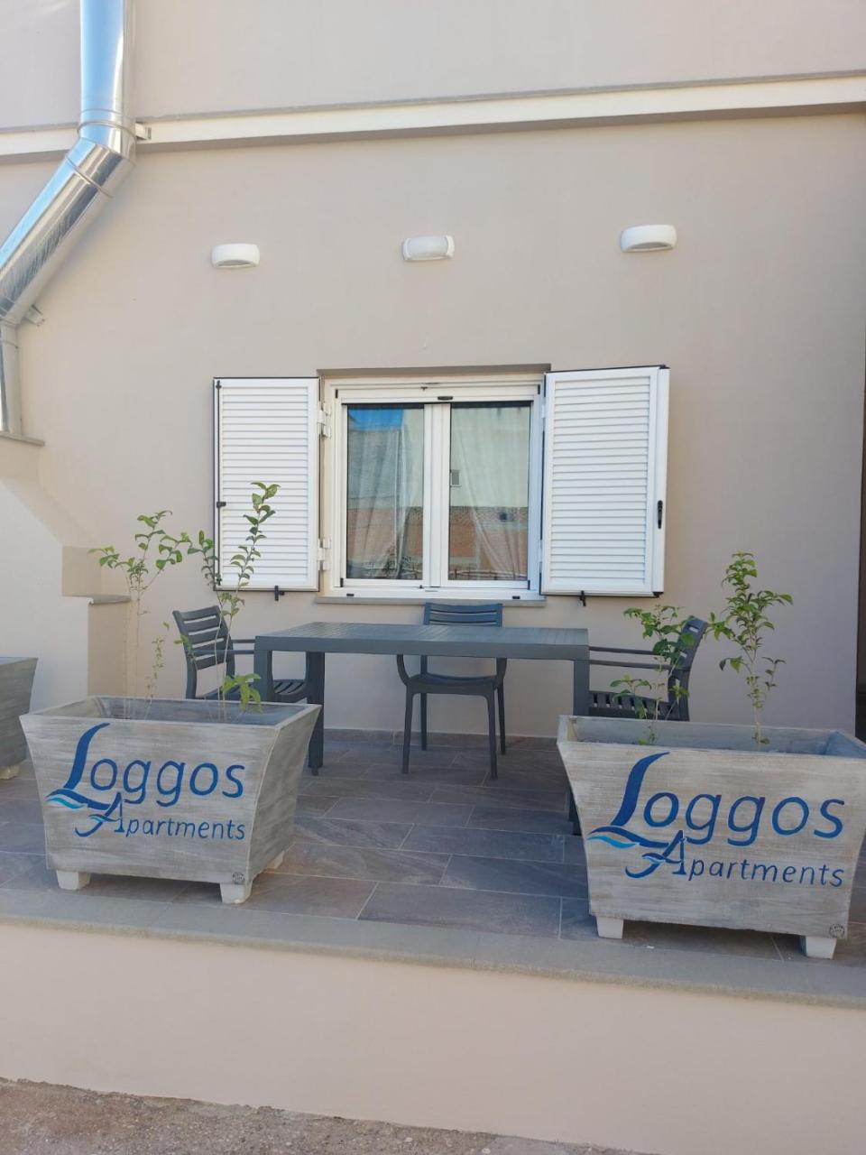 Loggos Apartments - 3