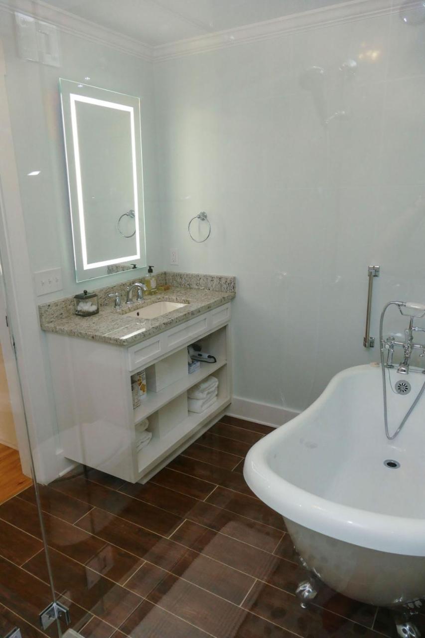 Beachview Inn and Spa - 3