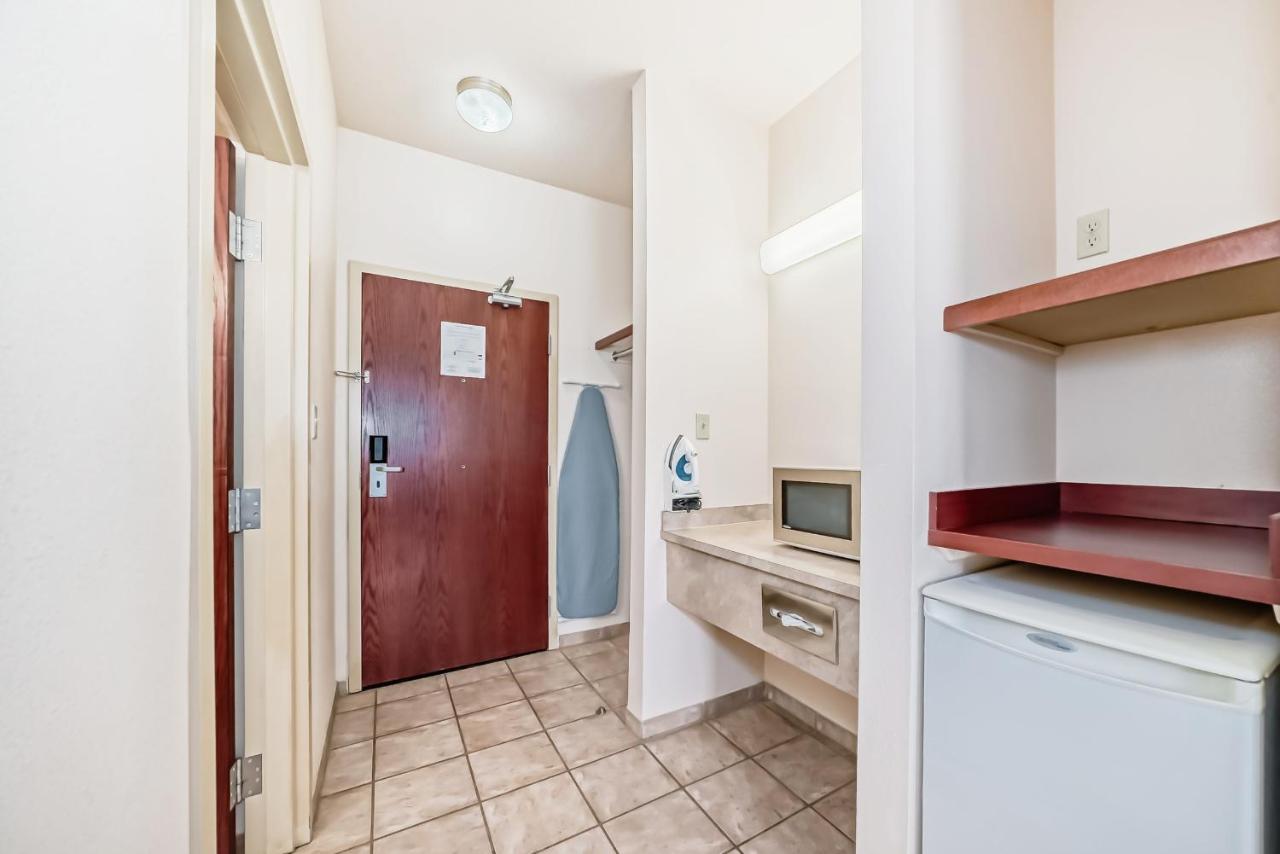 Grande Cache Inn & Suites photo 3