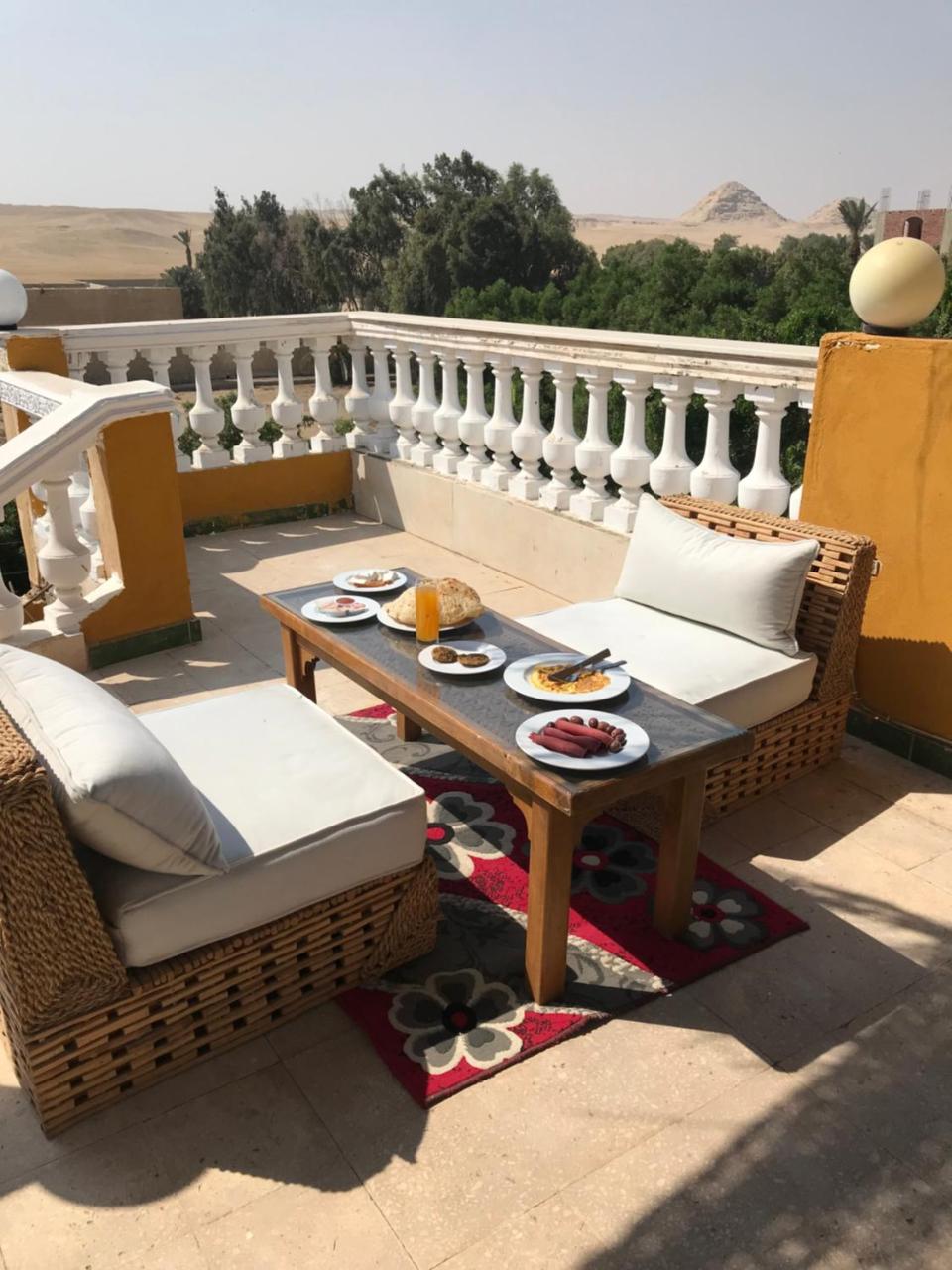 Photo - Sakkara pyramid inn hotel