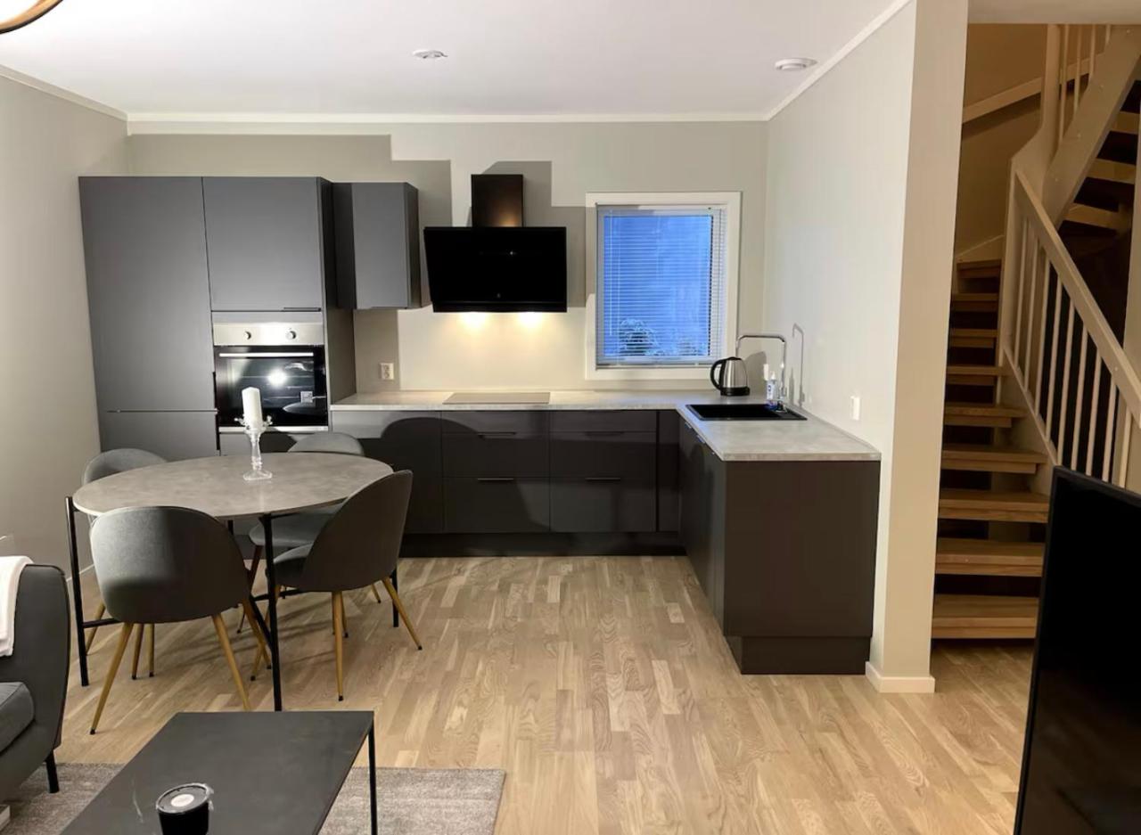 NEW Duplex Apartment Near the city with Free Private Parking - 3