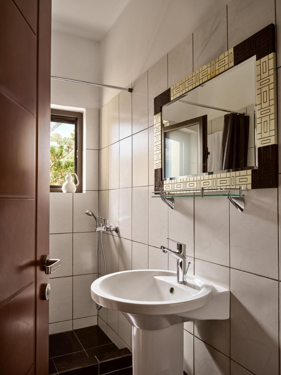 Rosa Sea Front Maisonette - 5