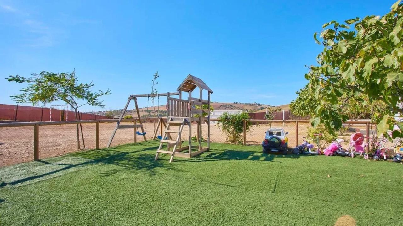 Luxurious Villa in Prado del Rey with Pool - 5