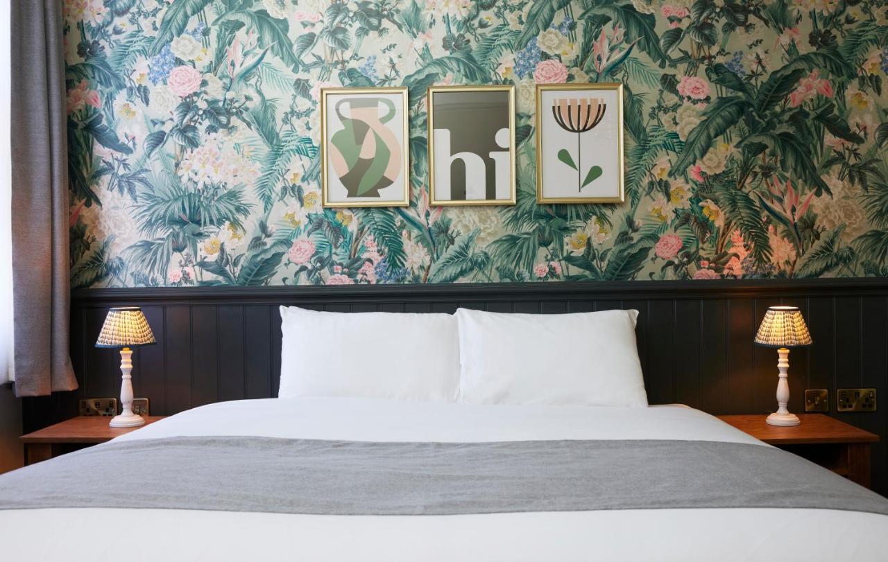 The White Hart Inn by Greene King Inns photo 2