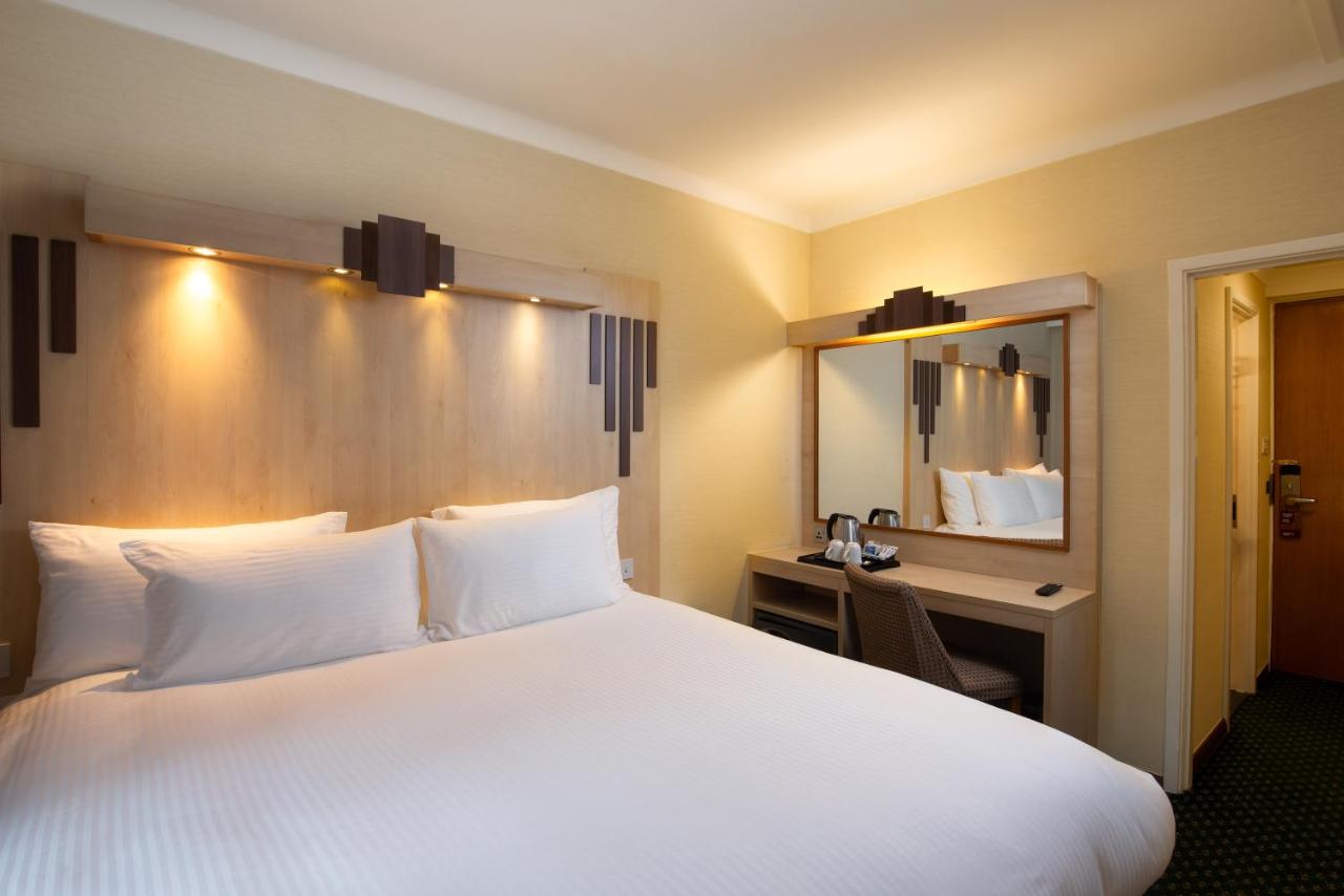 Tavistock Hotel - 4