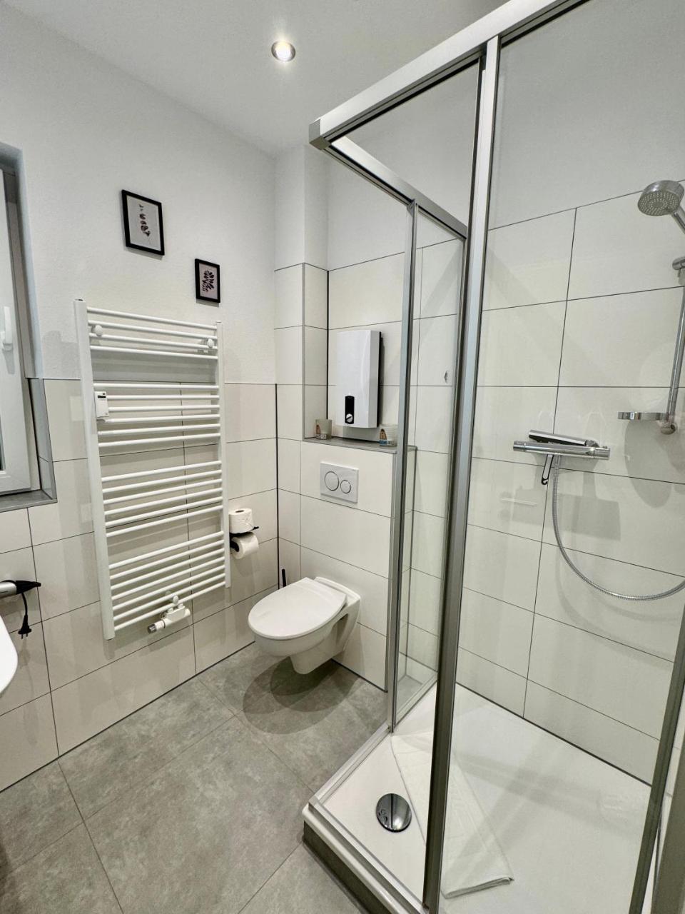 MEINpartments - Modern Business Apartmenthouse photo 4