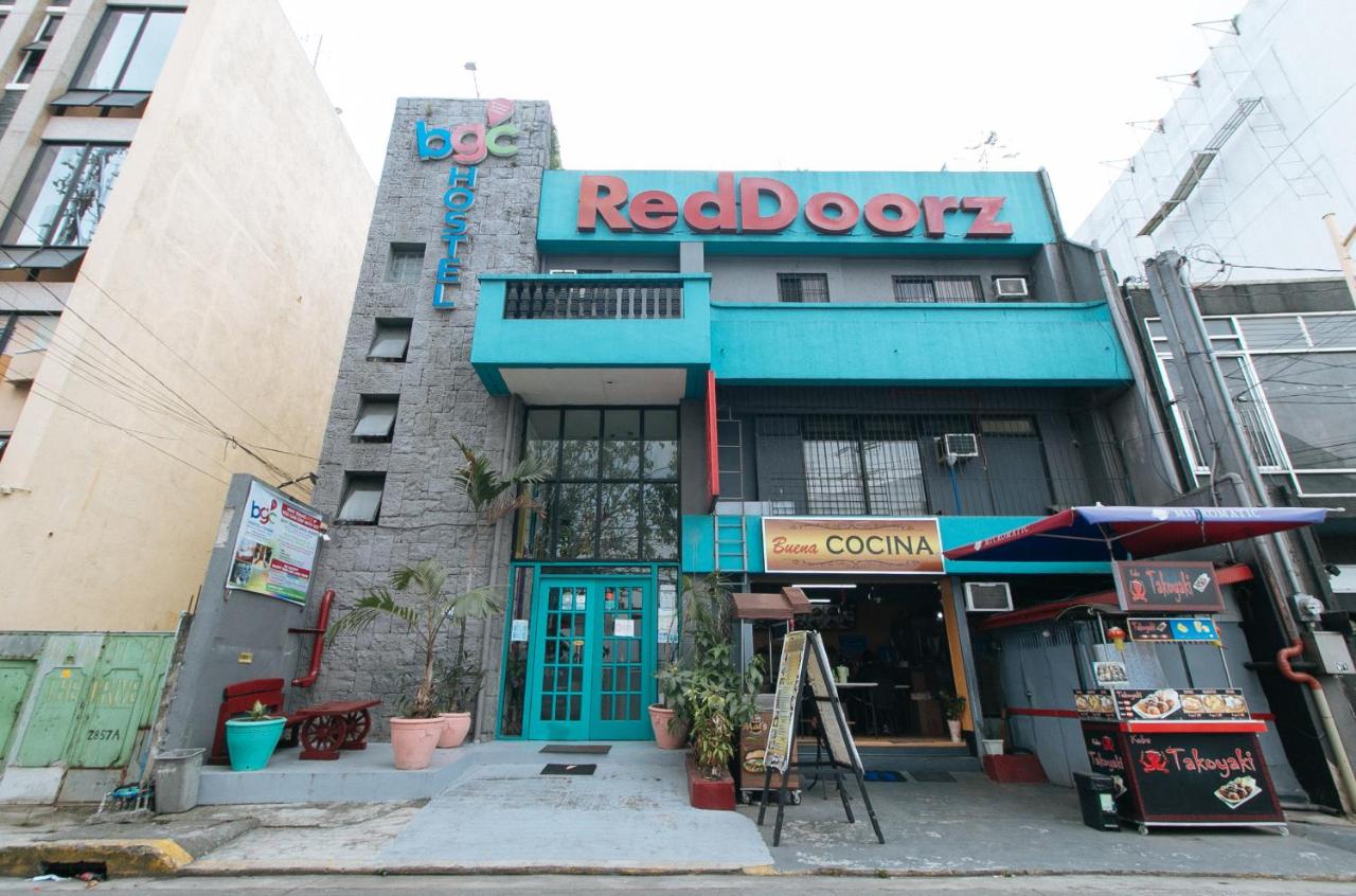 Foto - RedDoorz Plus at BGC near St Lukes
