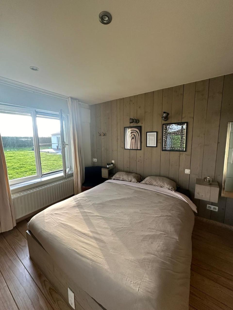 Beautiful rooms at countryside Brussel photo 3