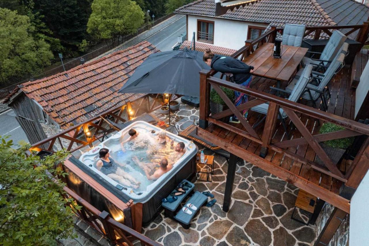 Spa Villa Mezinska Jacuzzi Sauna - 6