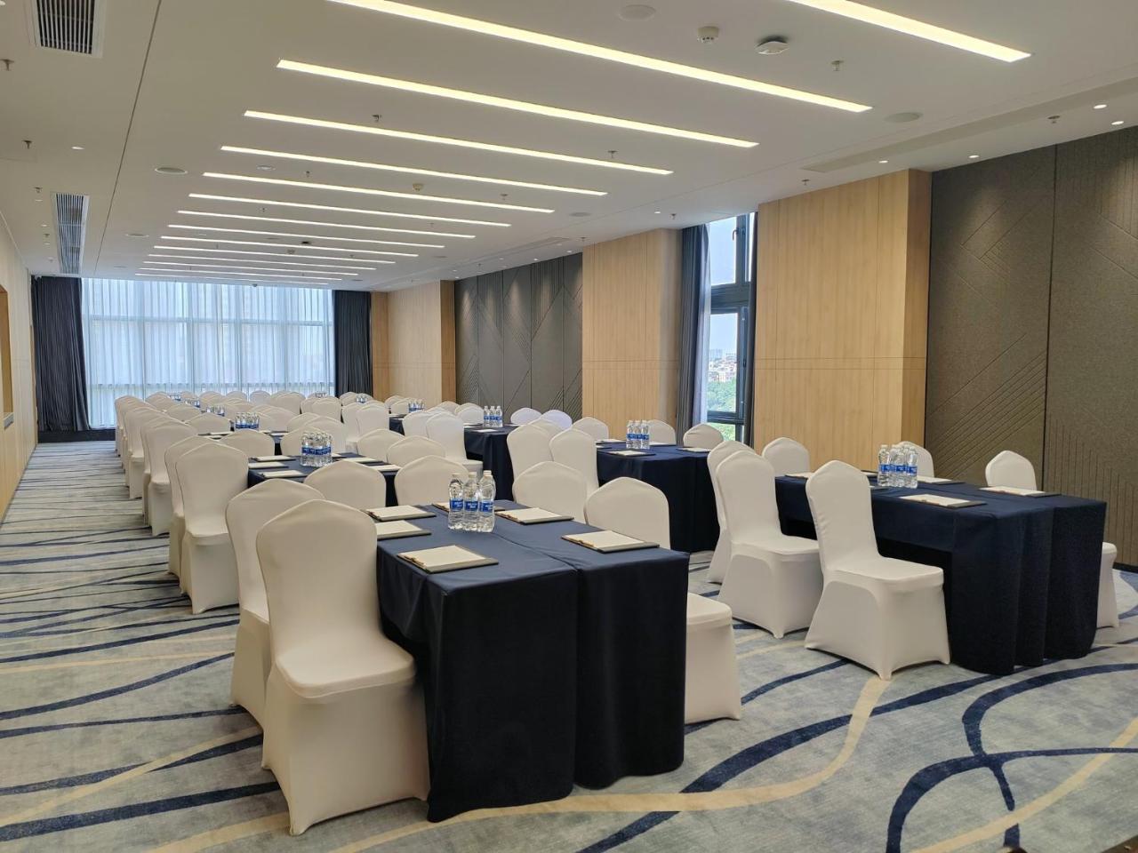 Holiday Inn Express Guangzhou Panyu Dashi