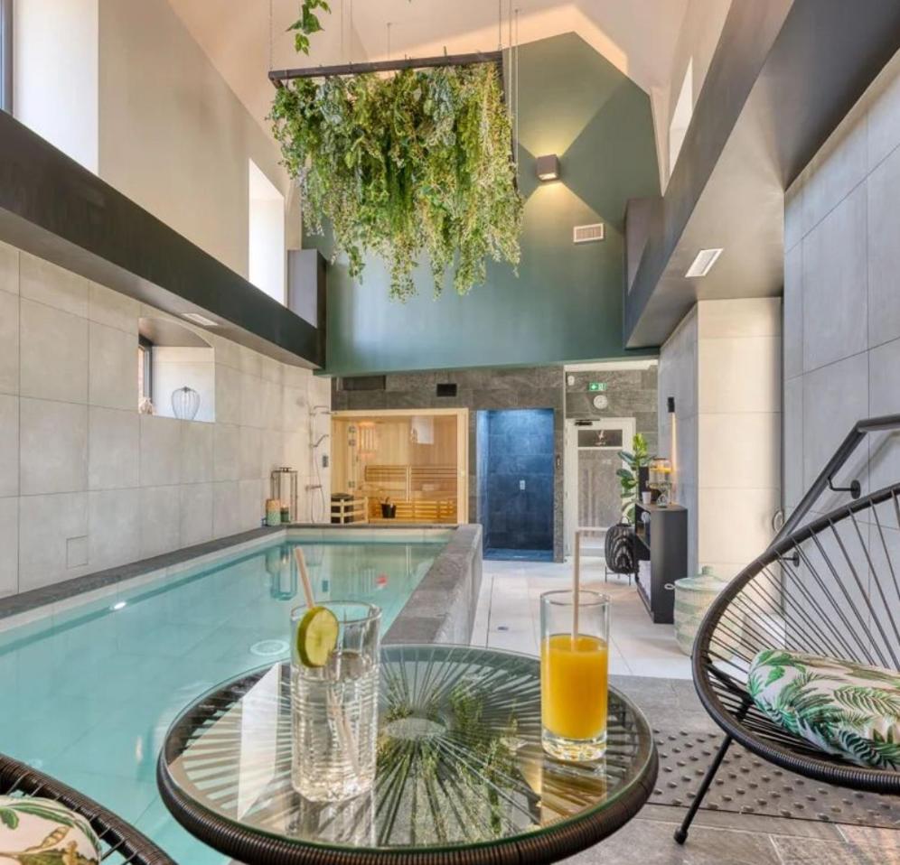 Brit Hotel Les Voyageurs