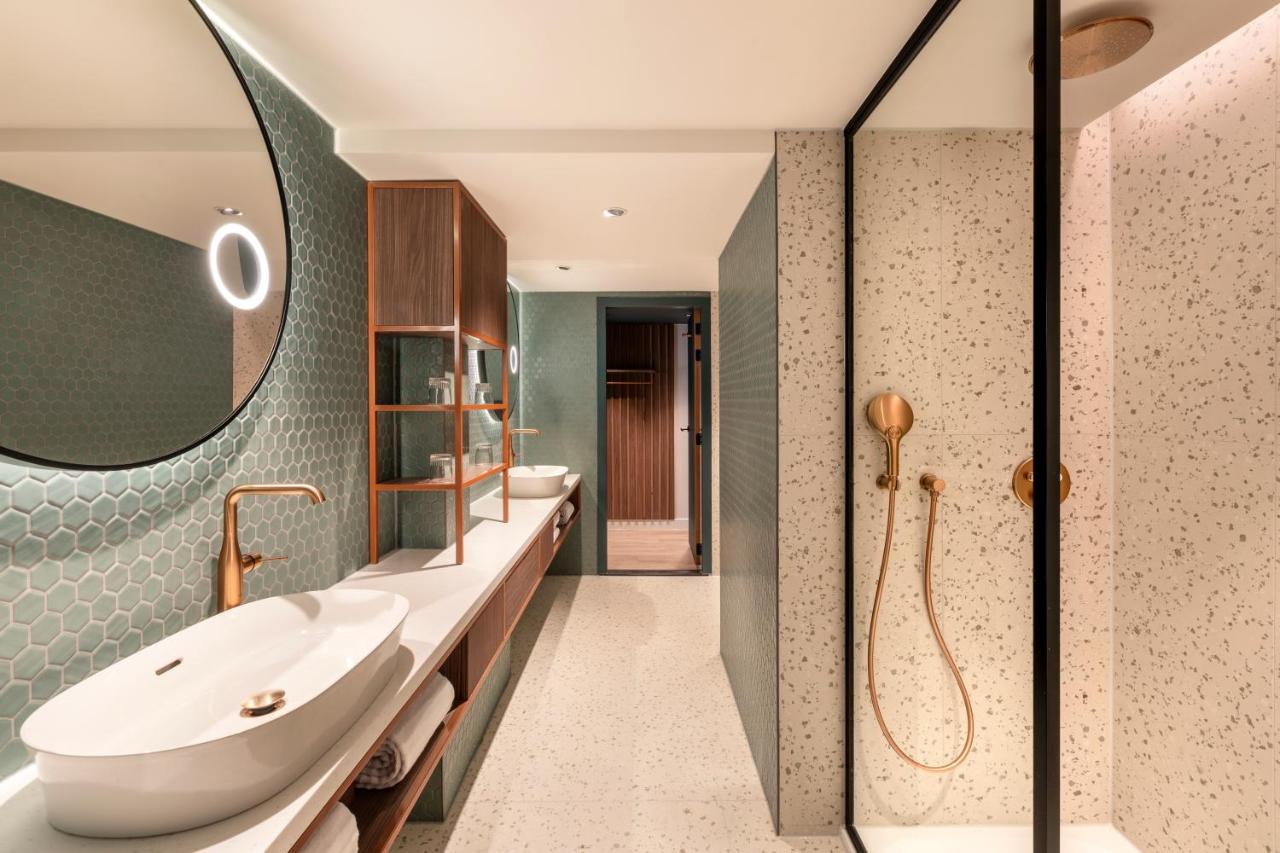 Renaissance Amsterdam Hotel - 3