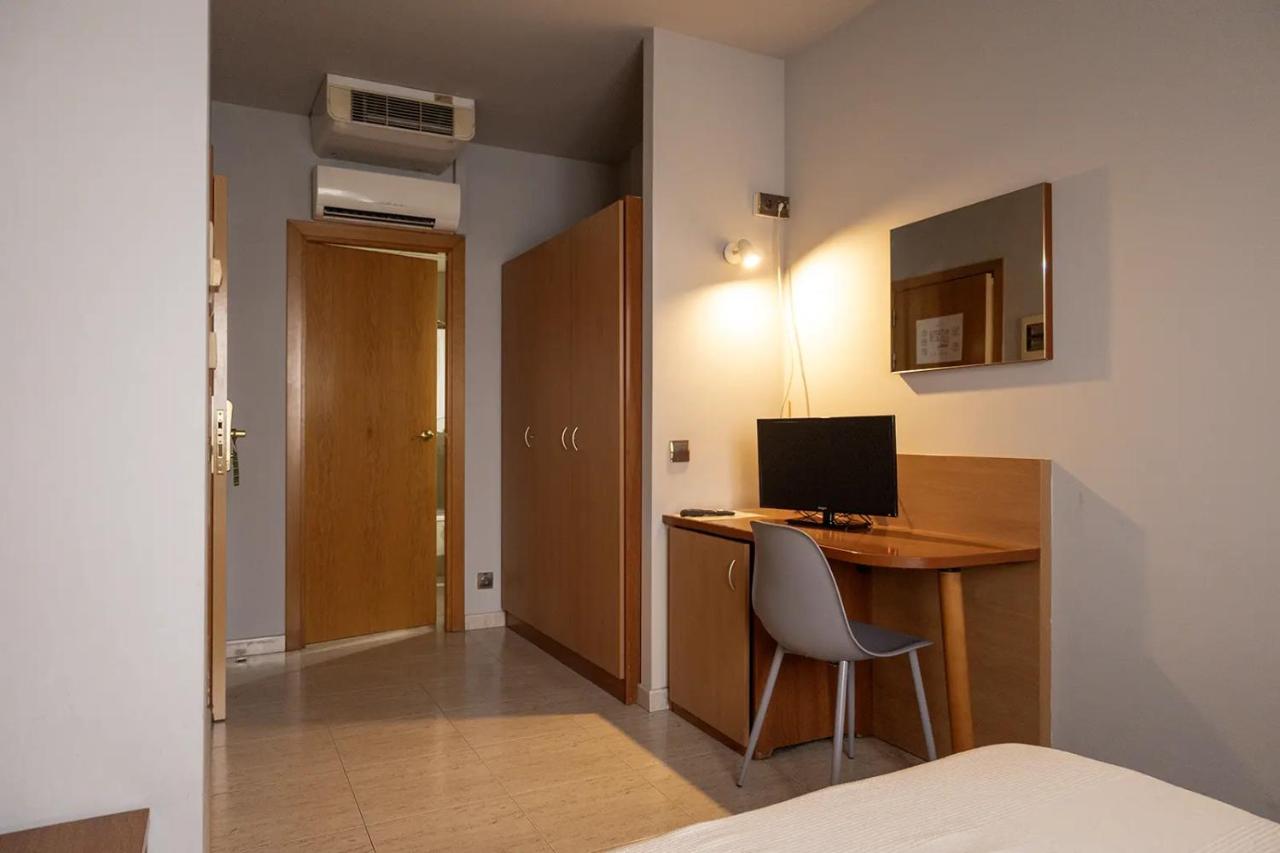 Hotel Sant Celoni photo 4
