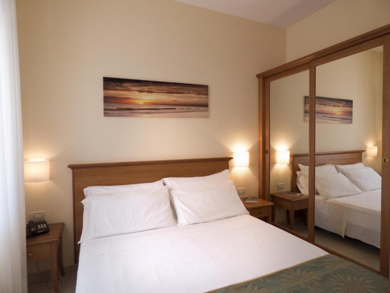 Hotel Tirreno - 4