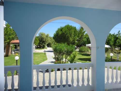 Lazanis Studios Apartments - 5