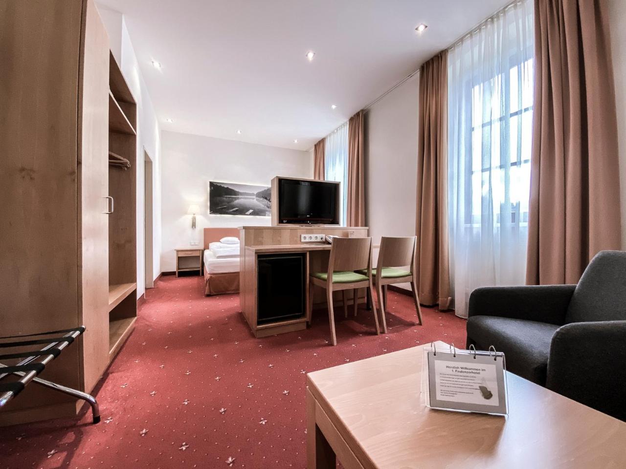 Faulenzerhotel - 2