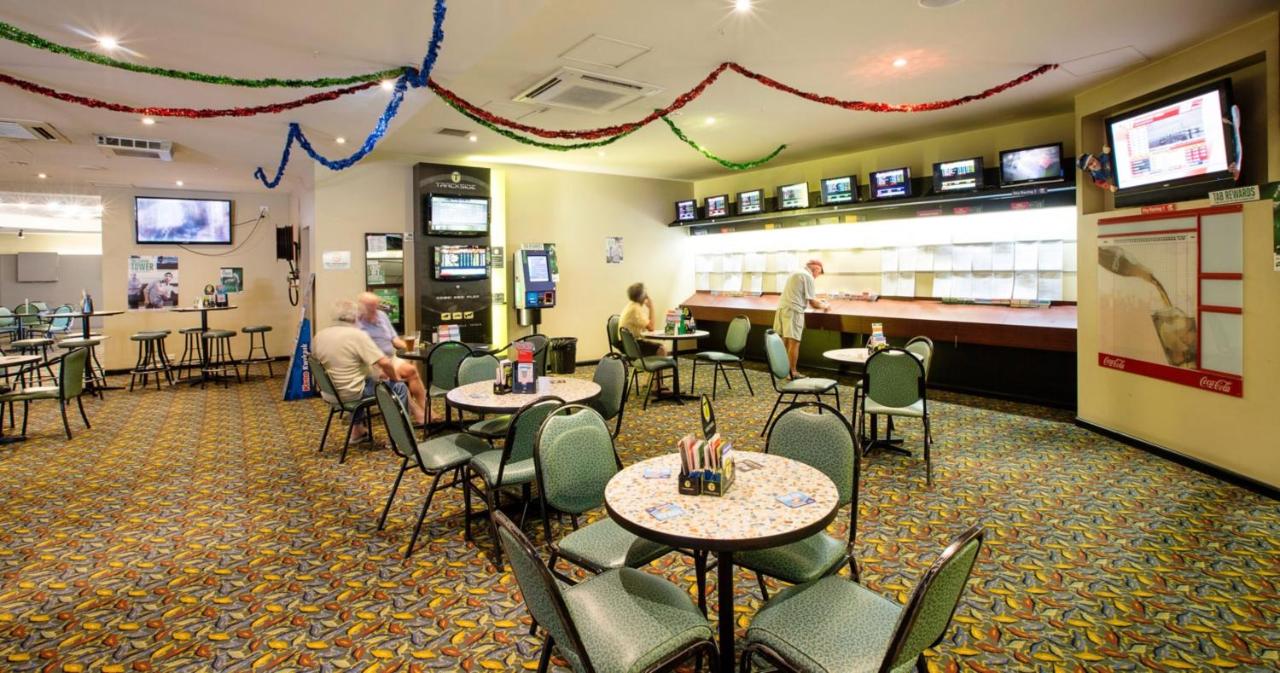 Villawood Hotel photo 4