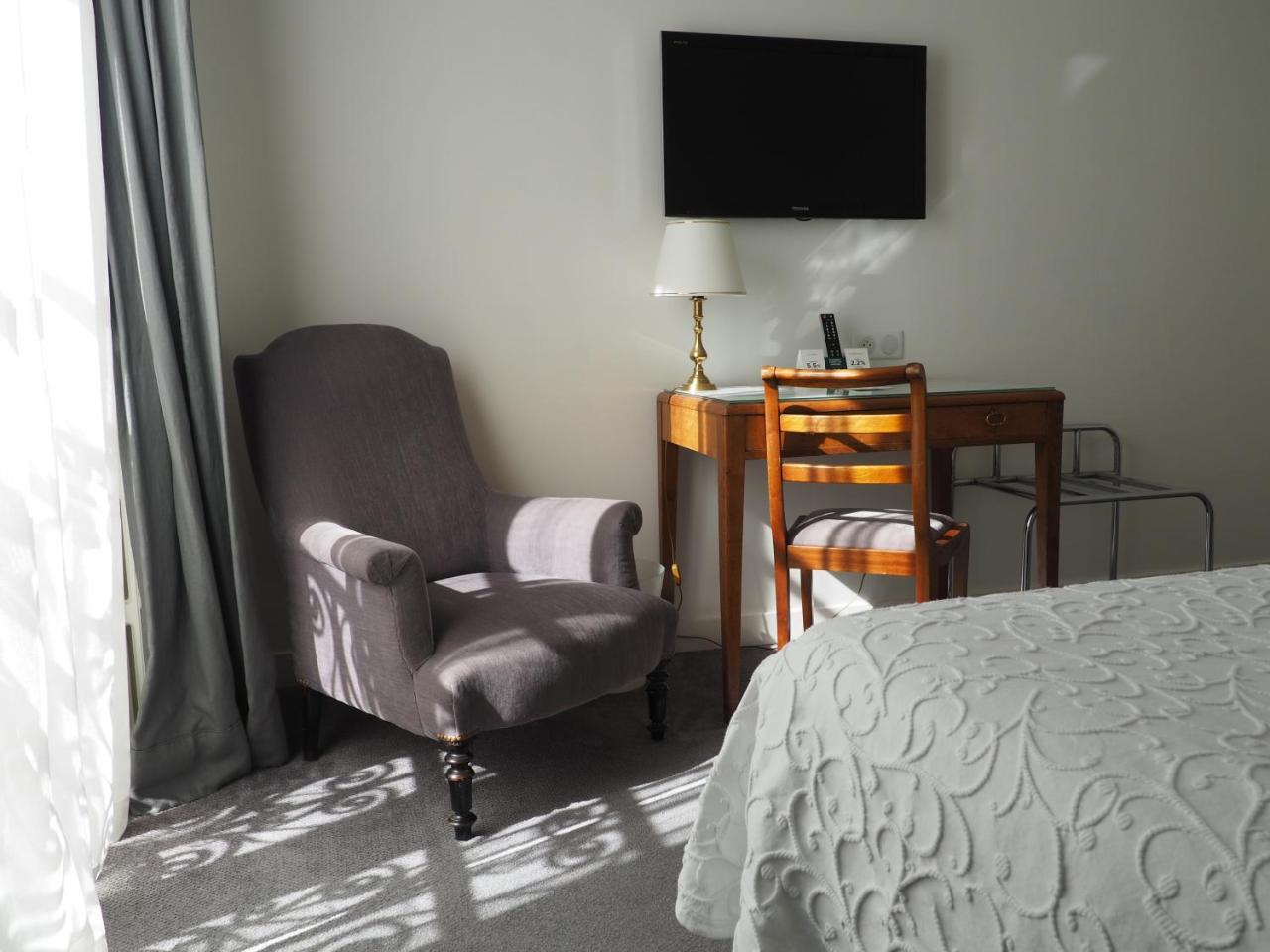 Logis Hotel Royal Saint-Mart photo 4