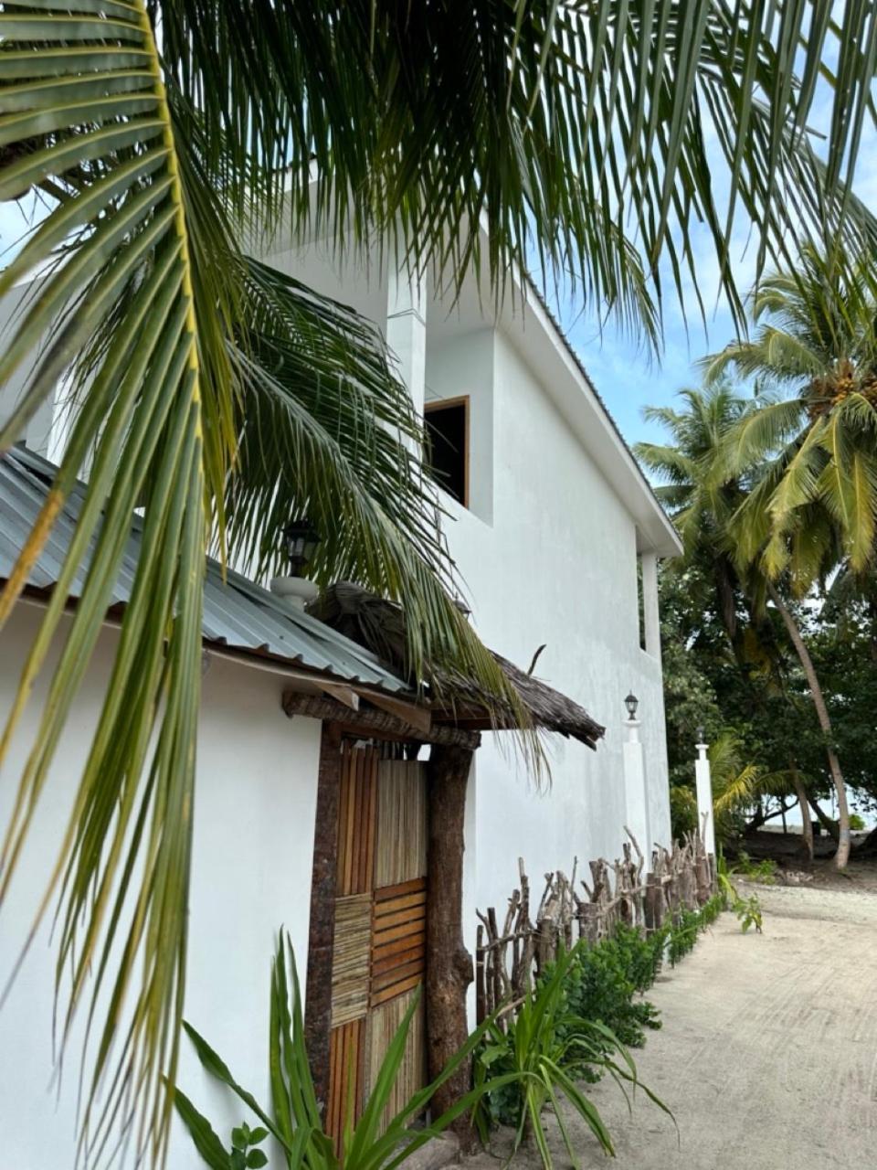 Dive and Sleep - All Inclusive Diving Guesthouse - 3 Dives per day