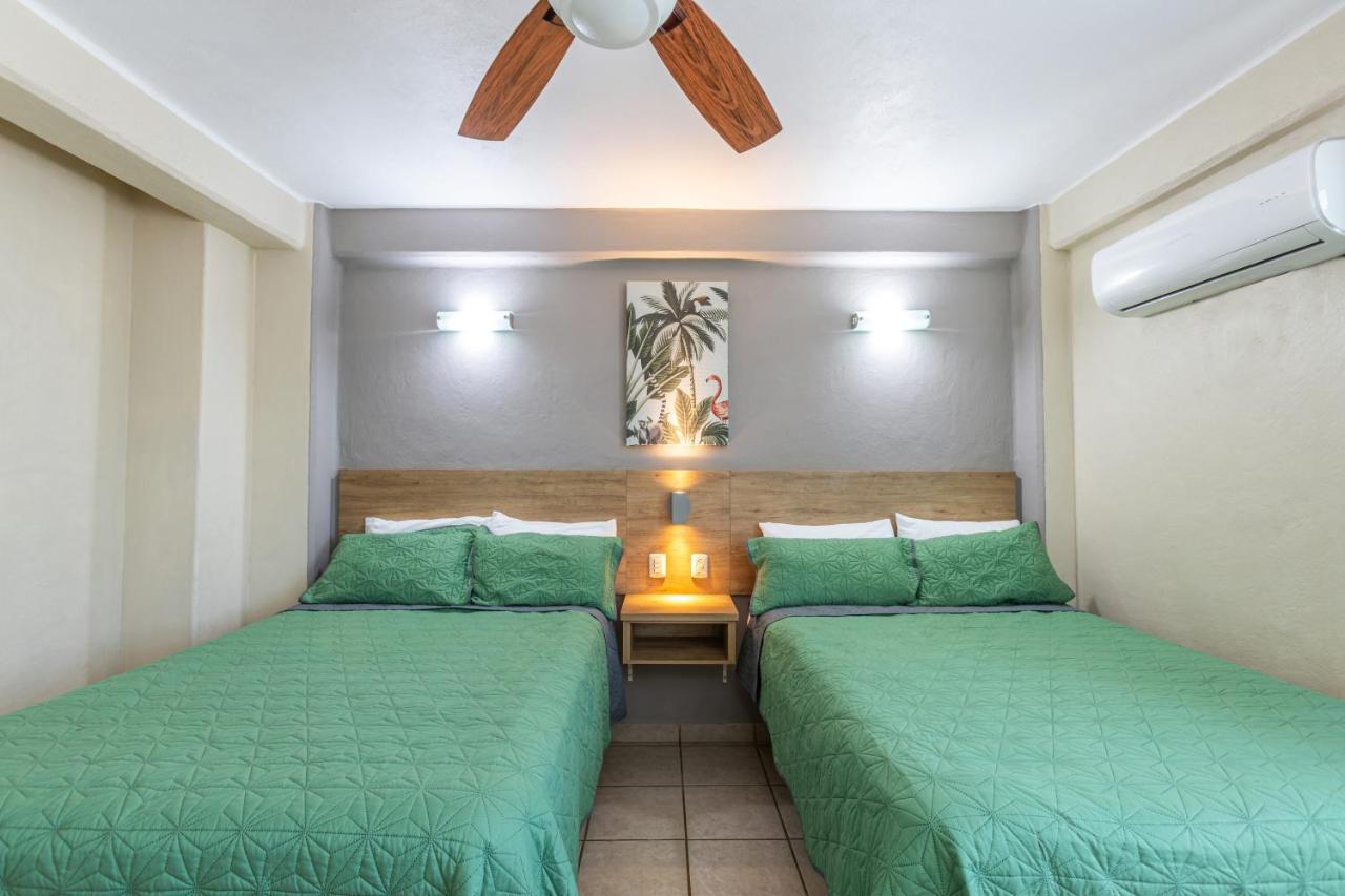 Torreblanca Beach Hotel and Suites Guayabitos - Desayuno y Comida Incluido photo 2