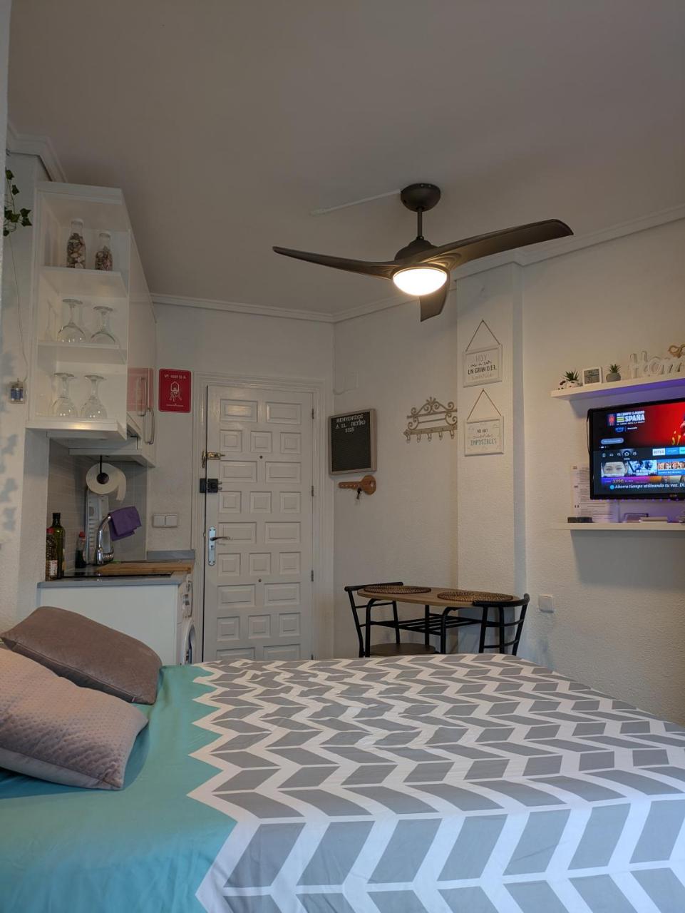 Estudio con Piscina, Playa y Wifi - 6