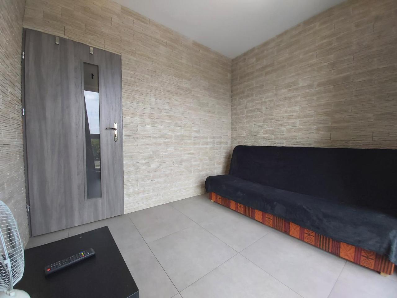 1130 Wojciechowskiego 6A - Tanie Pokoje w Apartamencie - samodzielne zameldowanie photo 3