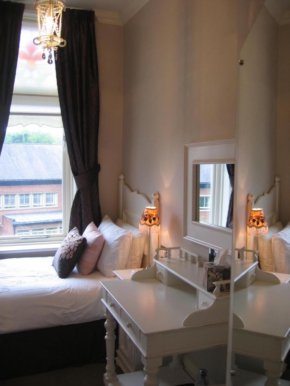 Shelbourne House photo 2