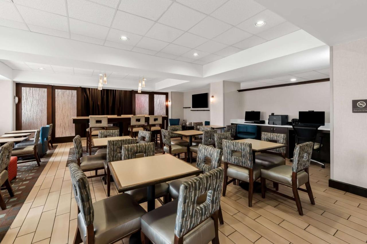 Photo - Hampton Inn Pennsville