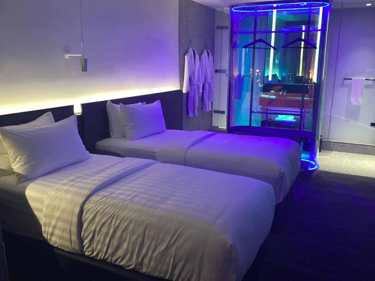 CapsuleTransit MAX - Airport Hotel - Landside, Public Area - Gateway KLIA T2, Lvl 2M photo 3
