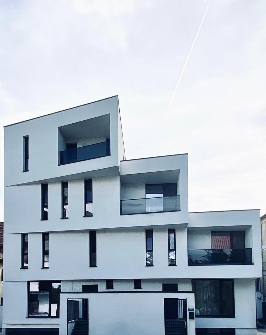CASA VYS - 3