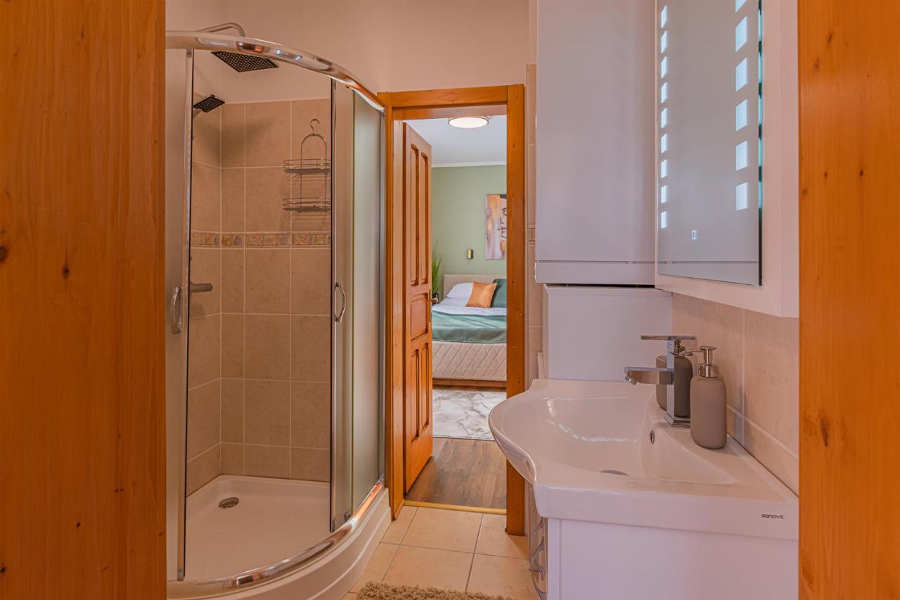 Rézkakas Apartman - Gyula - 3
