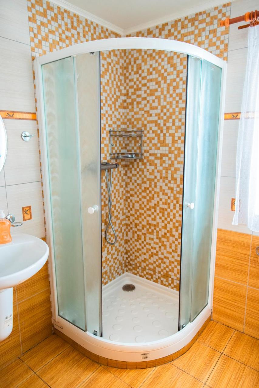 Resort Koloděje-žlutý dům - 6
