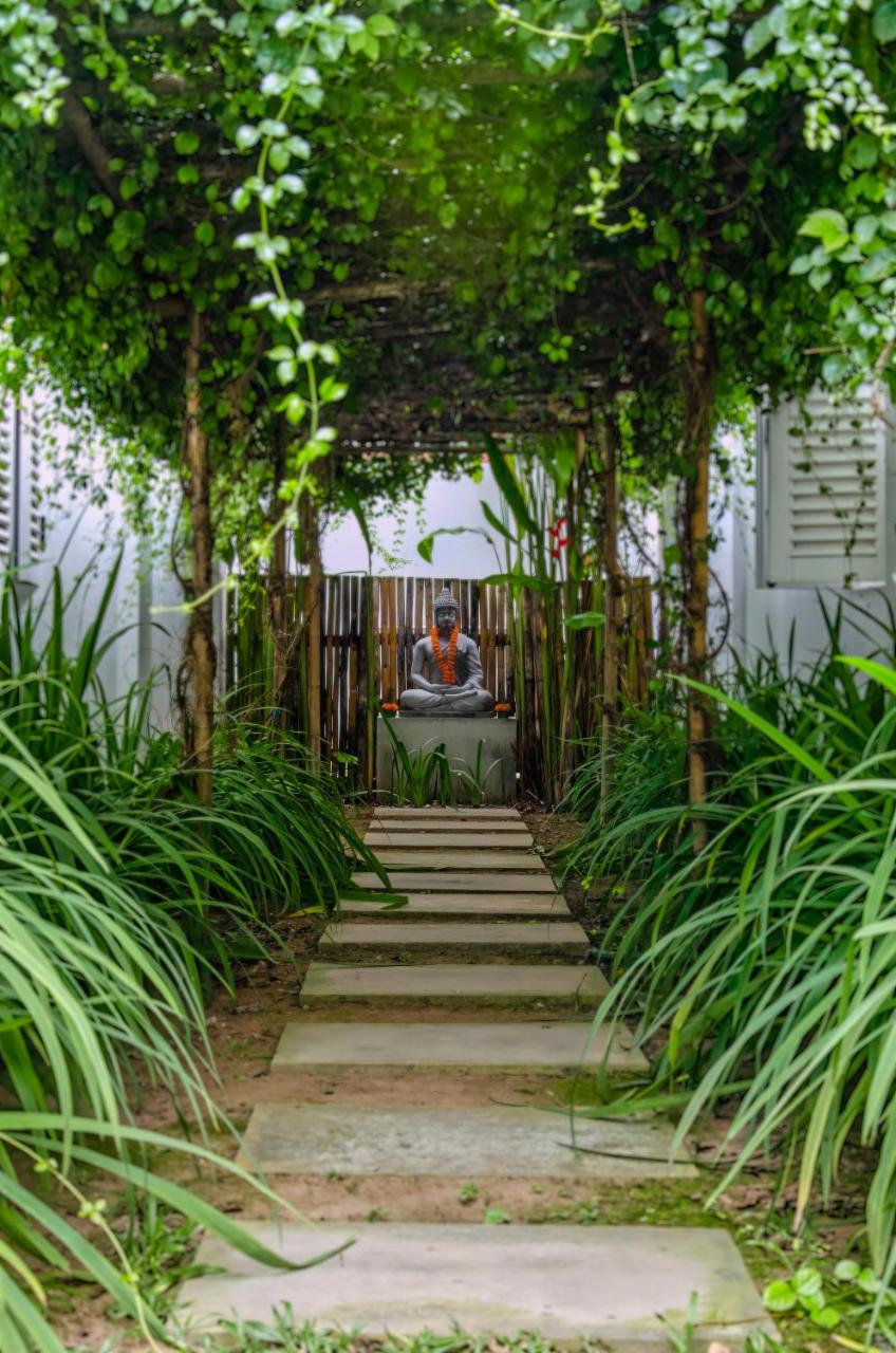 Chic stay HANA Boutique hotel