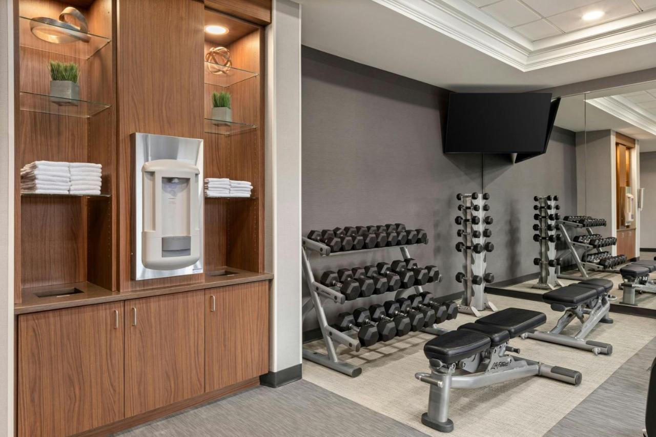 Courtyard by Marriott Minneapolis St. Paul/Roseville photo 2
