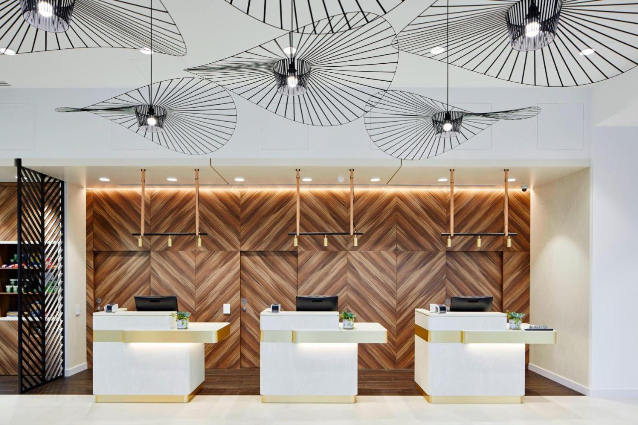 Courtyard by Marriott Luton Airport - 4
