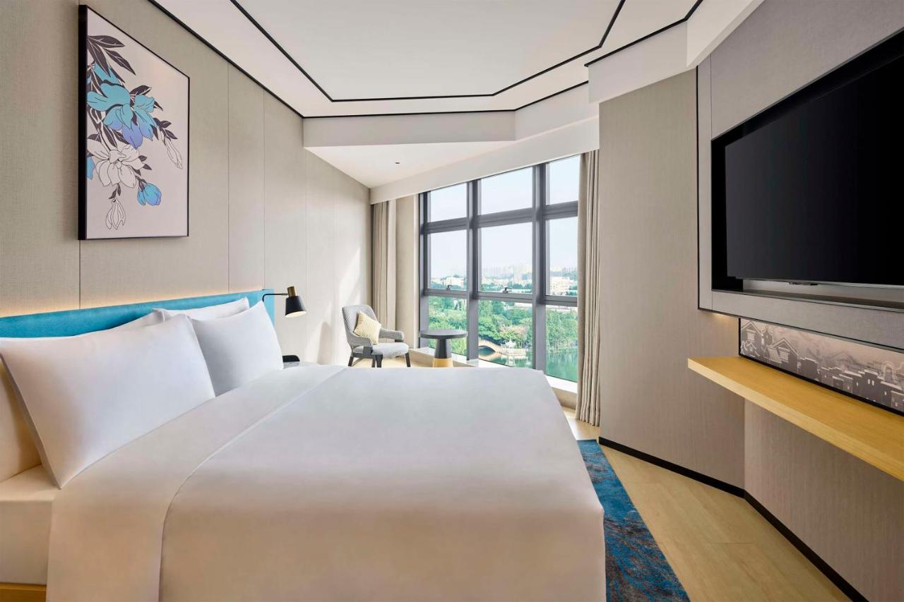 Hilton Garden Inn Foshan Lishui-Free Shuttle Bus For Canton Fair photo 3