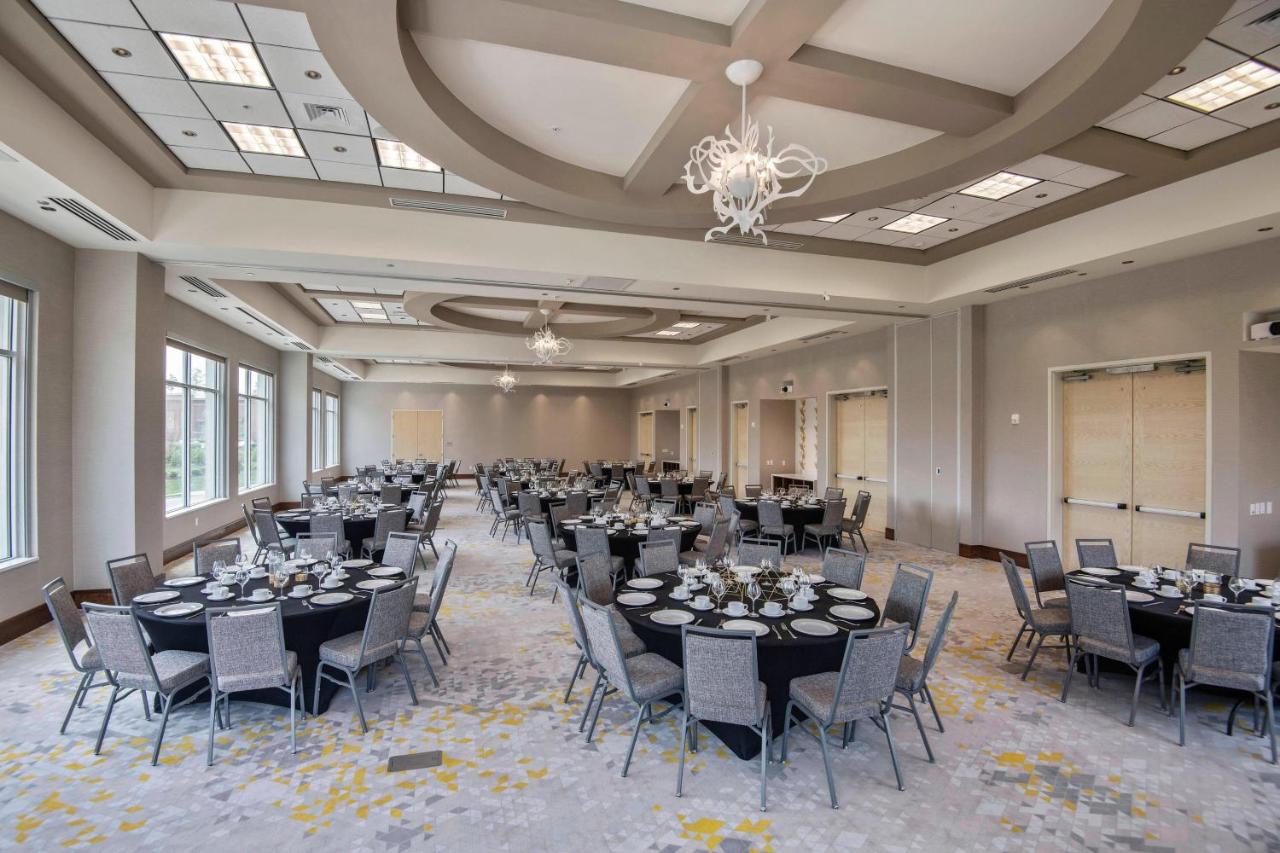 Courtyard by Marriott Raleigh Cary/Parkside Town Commons photo 4